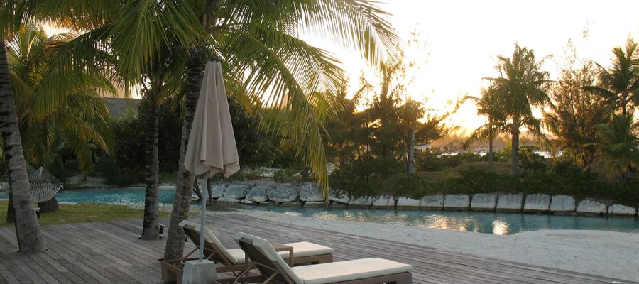 ST-Regis-Resort-Bora-Bora-Royal-Estate-private-beach